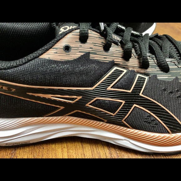 ASICS Gel-Excite 7 black/Rose Gold Size 12 NWT - Picture 4 of 7